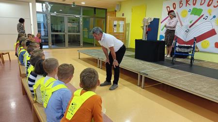 prvošolci _ oš prestranek (12)